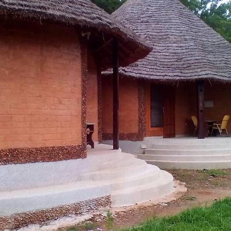 Tendaba Camp Bagian luar foto