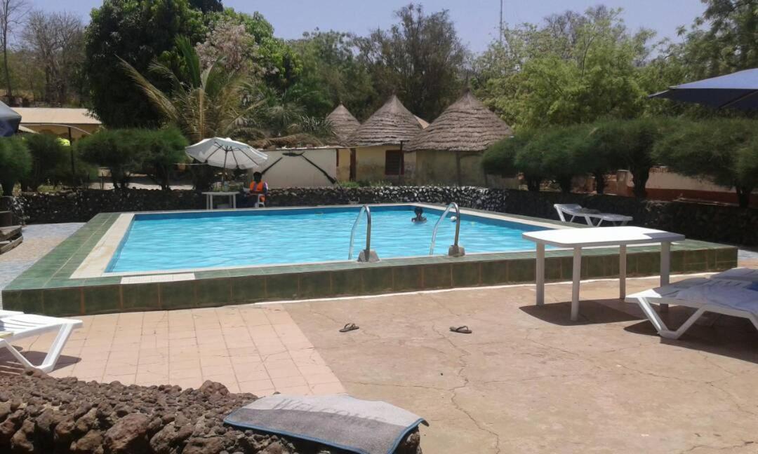 Tendaba Camp Bagian luar foto