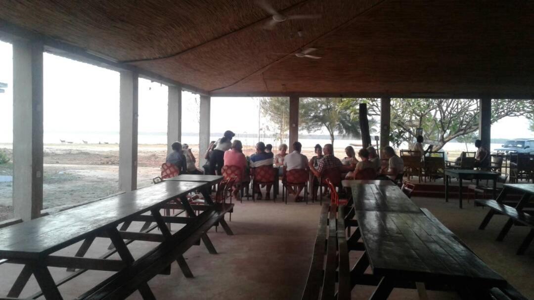 Tendaba Camp Bagian luar foto